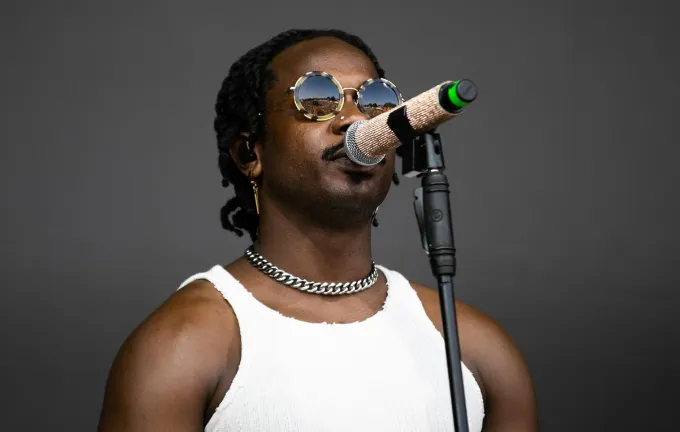 Channel Tres tickets